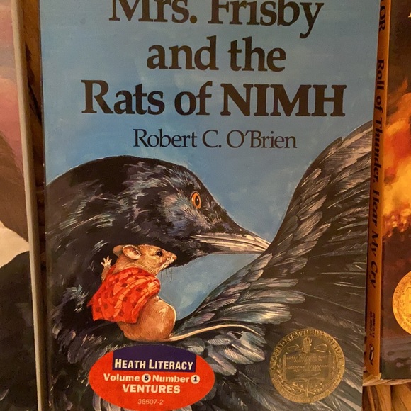 Newberry Award Winning 🏆 Young Readers Classics - Picture 9 of 9